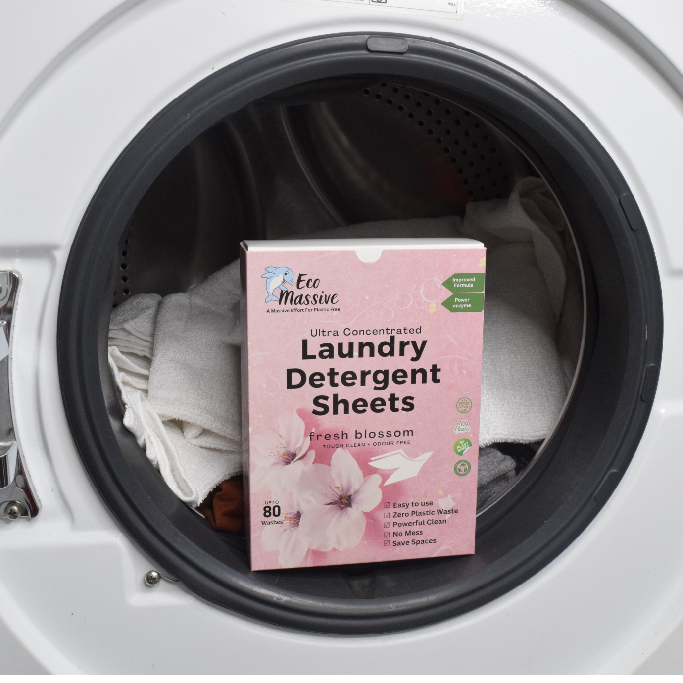 Sustainable laundry detergent sheets for everyday washing